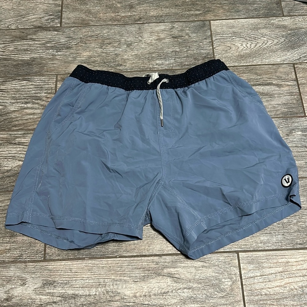 Vuori Kore 5” shorts -very good used condition - size XXL